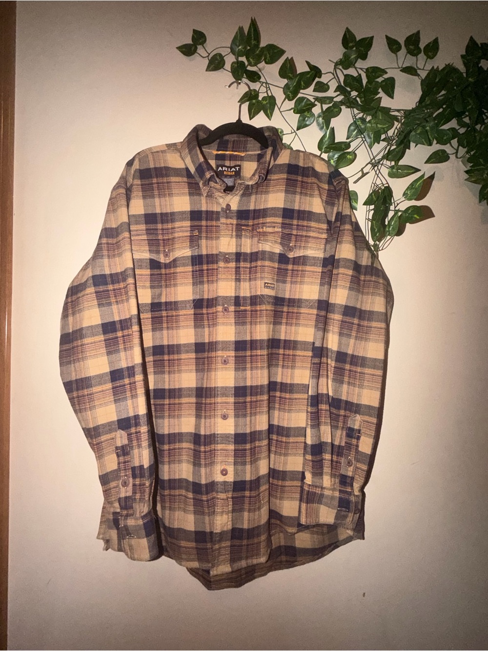 Ariat Men's Tan & Navy Plaid Button-Front Shirt Jacket